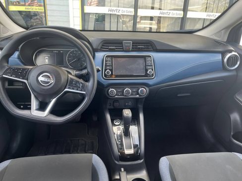 Used 2025 Nissan Versa SV FWD image 30
