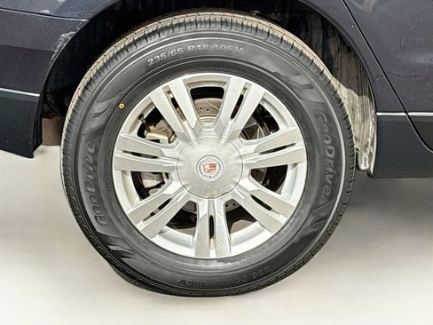 Used 2015 Cadillac SRX Luxury w/ Driver Awareness Package FWD image 32