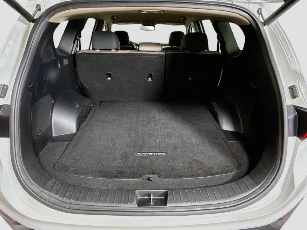 Used 2020 Hyundai Santa Fe SEL w/ Convenience Package FWD image 24
