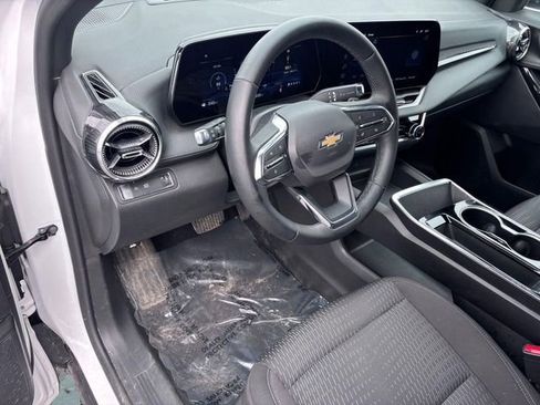 Used 2025 Chevrolet Equinox LT FWD image 15