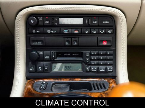 Used 1999 Jaguar XK8 Convertible image 66