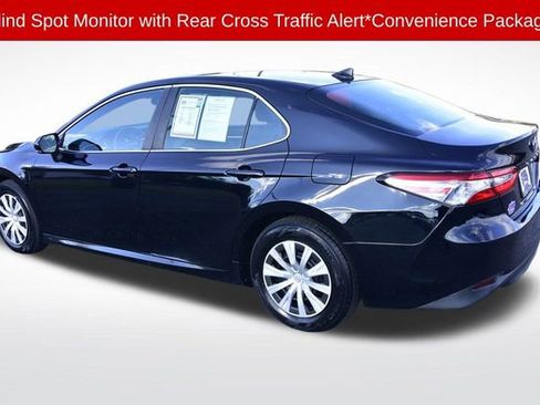 Used 2018 Toyota Camry LE w/ Audio Package image 3