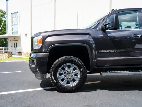 Used 2015 GMC Sierra 3500 Denali w/ Duramax Plus Package AWD/4WD image 3