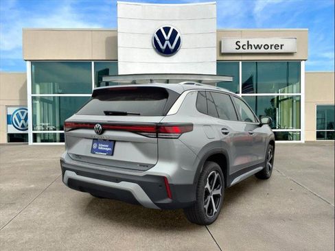 New 2026 Volkswagen Tiguan SE image 5