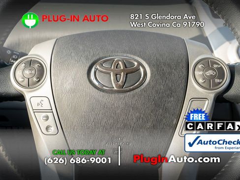 Used 2013 Toyota Prius V Five image 21