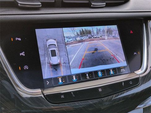 Used 2020 Cadillac XT6 Premium Luxury image 19