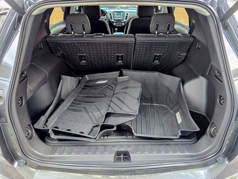 Used 2018 Chevrolet Equinox LT image 38