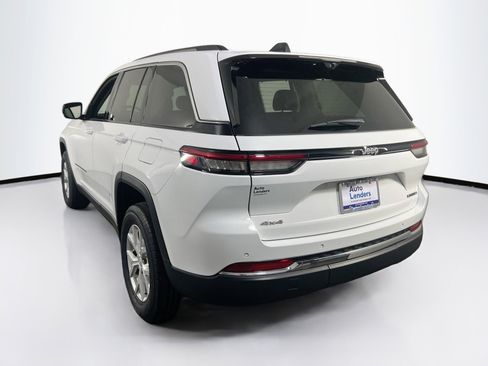 Used 2023 Jeep Grand Cherokee Limited w/ Luxury Tech Group II image 7