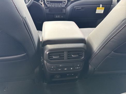 New 2026 Honda Ridgeline Black Edition image 11