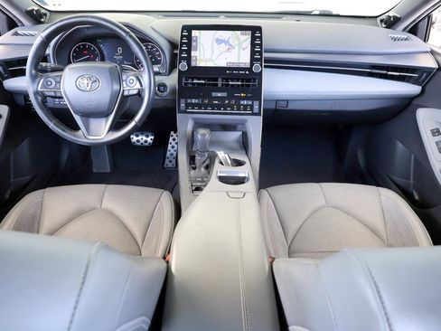Used 2019 Toyota Avalon Touring FWD image 16