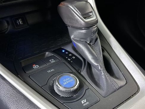 Used 2024 Toyota RAV4 XSE image 16