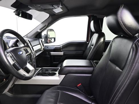 Used 2020 Ford F350 Lariat w/ Chrome Package AWD/4WD image 13