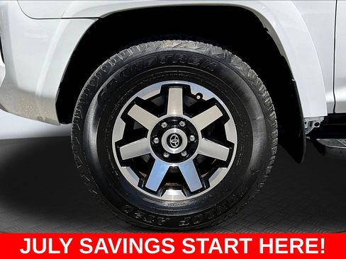 Used 2021 Toyota 4Runner TRD Off-Road AWD/4WD image 42