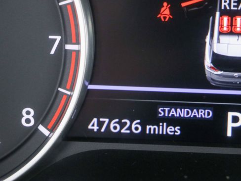 Used 2023 Nissan Rogue SV w/ SV Premium B Package FWD image 16