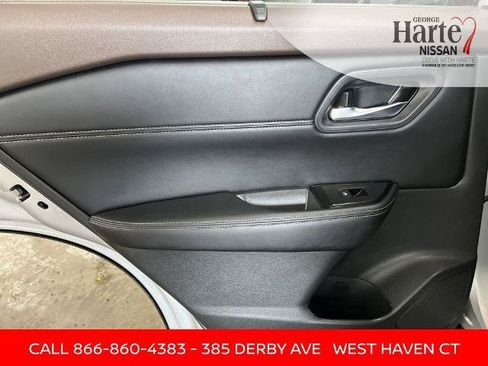 Certified 2023 Nissan Rogue SV w/ SV Premium B Package AWD/4WD image 19