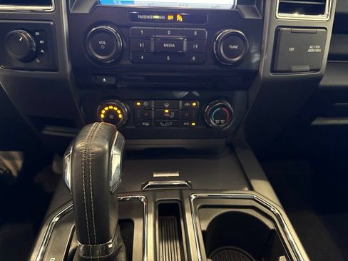 Used 2016 Ford F150 XLT w/ Equipment Group 302A Luxury AWD/4WD image 25