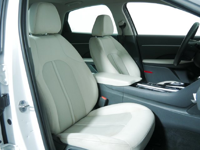 Used 2023 Hyundai Sonata SEL w/ Convenience Package FWD image 13