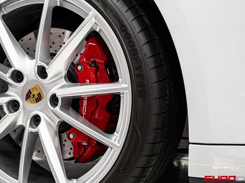 Used 2024 Porsche 911 Carrera S RWD image 22