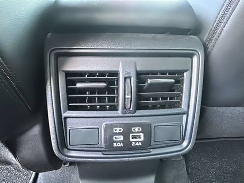 Certified 2026 Subaru Forester Premium AWD/4WD image 23