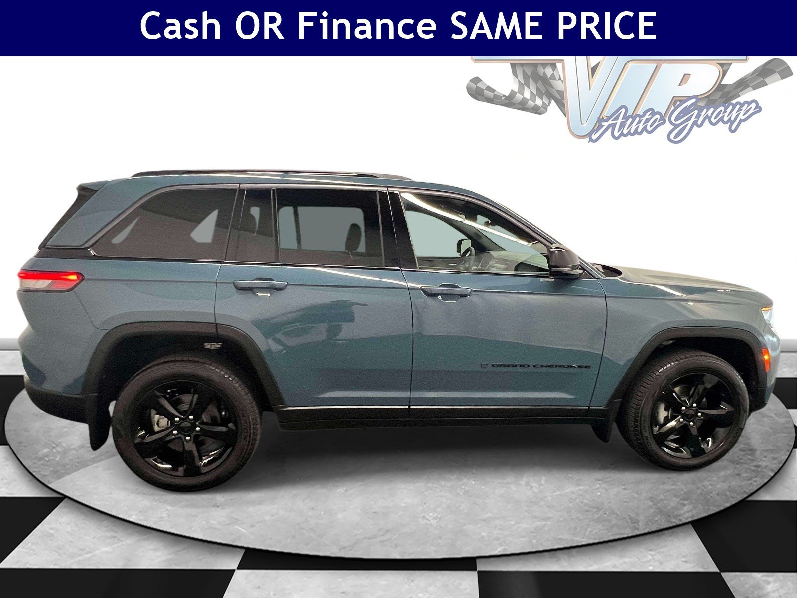 Used 2026 Jeep Grand Cherokee Limited w/ Limited Altitude Package AWD/4WD image 5