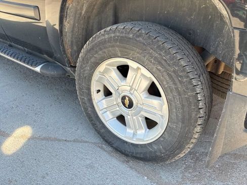 Used 2009 Chevrolet Tahoe LT AWD/4WD image 8