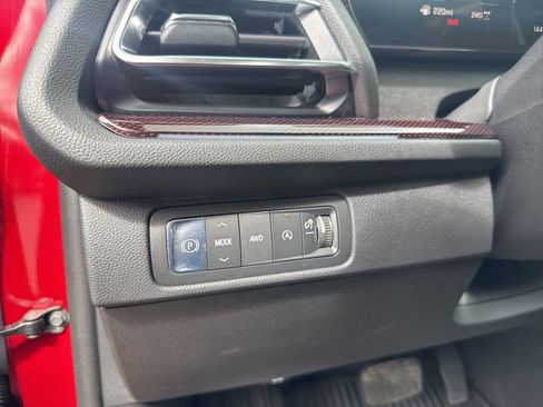 Used 2024 Chevrolet Traverse RS w/ LPO, Floor Liner Package AWD/4WD image 33