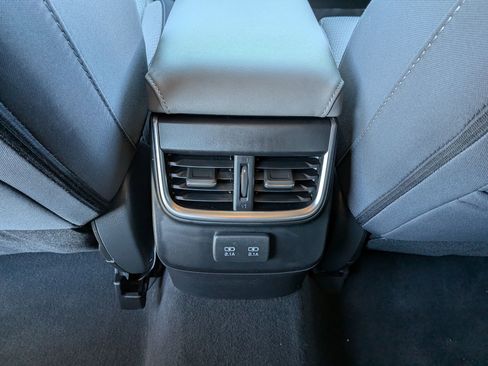 Certified 2022 Subaru Outback Premium image 28