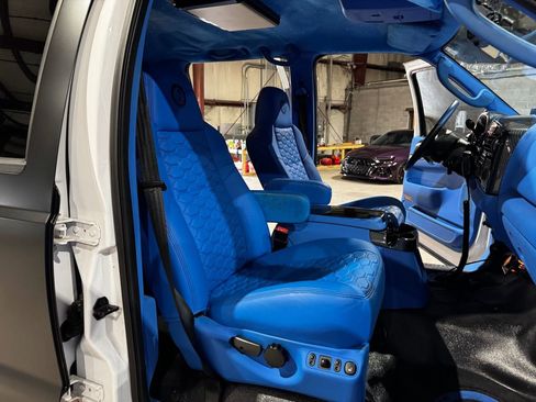 Used 2007 Ford F550 4x4 Crew Cab Super Duty image 20