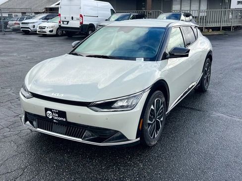 Certified 2022 Kia EV6 Wind image 3