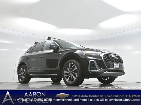 Used 2024 Audi Q5 2.0T Premium w/ Convenience Package image 2