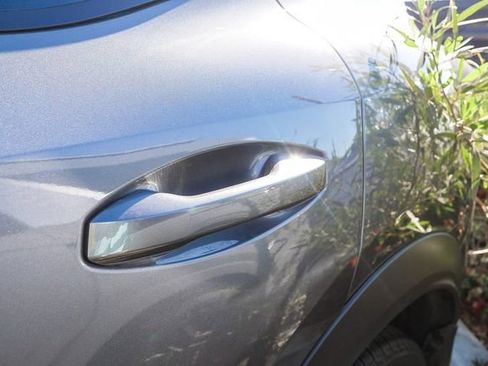 Used 2025 Nissan Kicks SV image 12