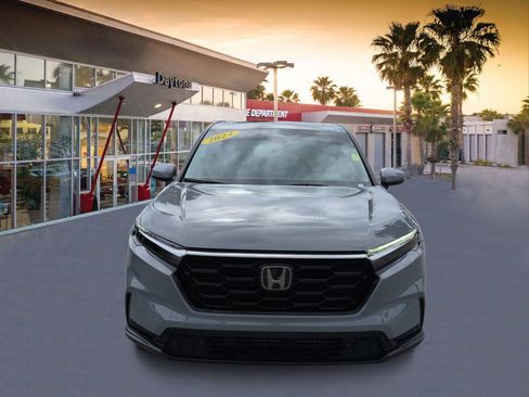 Used 2024 Honda CR-V EX-L image 8