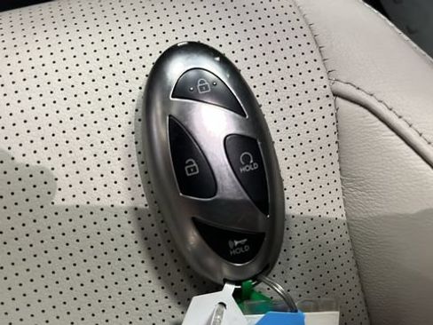 Used 2024 Hyundai Santa Fe Limited AWD/4WD image 21