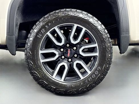 New 2026 GMC Sierra 1500 AT4 w/ AT4 Premium Package image 32