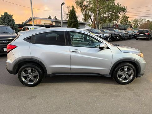 Used 2018 Honda HR-V EX-L image 10