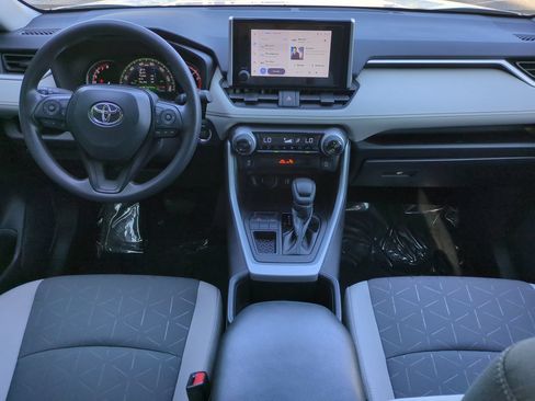 Used 2025 Toyota RAV4 XLE w/ Convenience Package FWD image 15