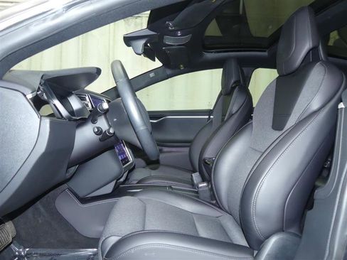 Used 2017 Tesla Model S 75D image 21