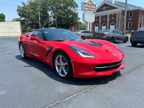 Used 2014 Chevrolet Corvette Stingray Coupe RWD image 3