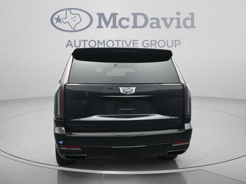Used 2026 Cadillac Escalade Platinum Sport w/ LPO, ONYX Package AWD/4WD image 7
