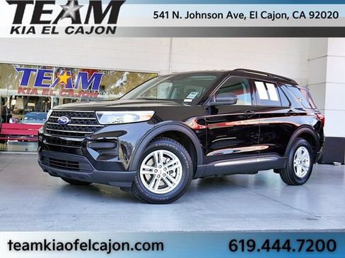 Used 2023 Ford Explorer XLT RWD image 2