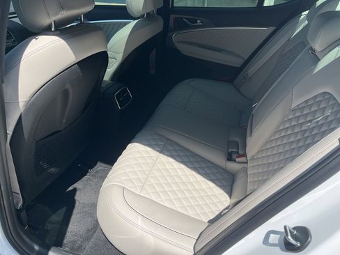 Used 2025 Genesis G70 3.3T Advanced w/ Sport Prestige Package image 11