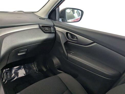 Used 2017 Nissan Rogue Sport S w/ S Appearance Package image 38