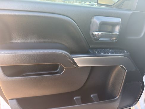 Used 2018 Chevrolet Silverado 1500 LT AWD/4WD image 14