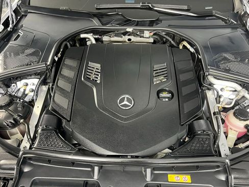 Used 2024 Mercedes-Benz S 580 S 580 image 38