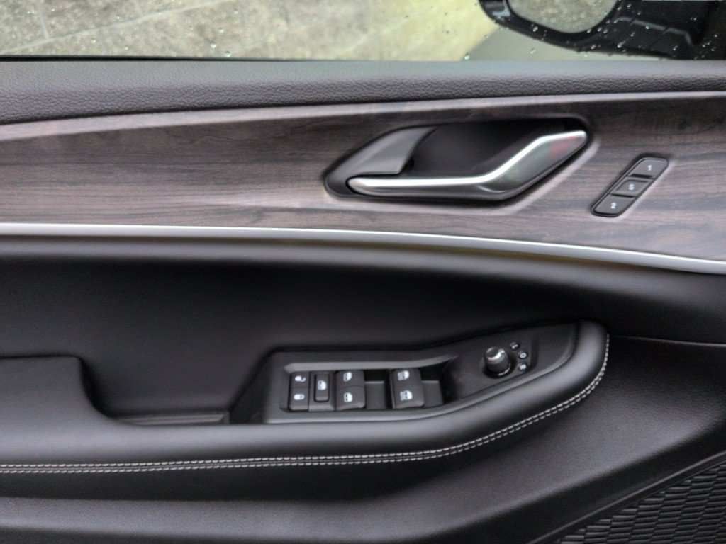 New 2025 Jeep Grand Cherokee L Limited w/ Luxury Tech Group II AWD/4WD image 9