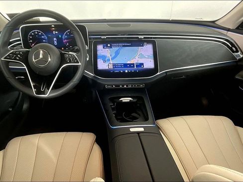 Used 2026 Mercedes-Benz E 350 4MATIC Sedan image 13