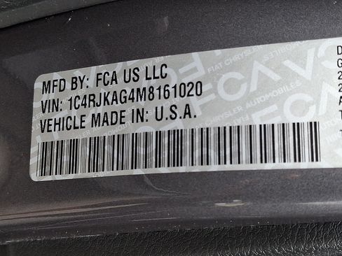 Used 2021 Jeep Grand Cherokee L Laredo AWD/4WD image 28