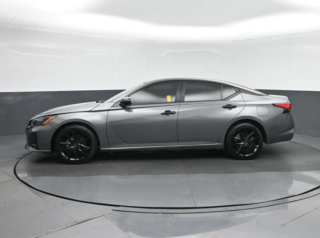 Used 2024 Nissan Altima 2.5 S FWD image 4