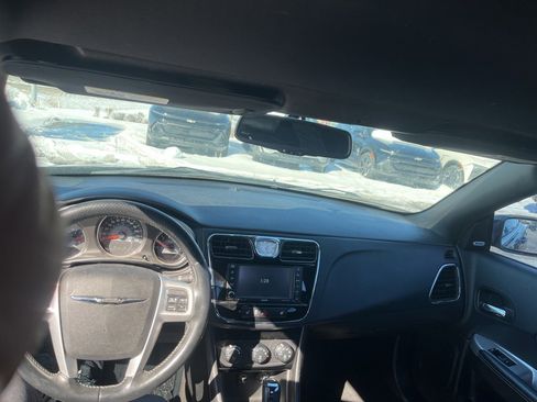 Used 2013 Chrysler 200 S image 5