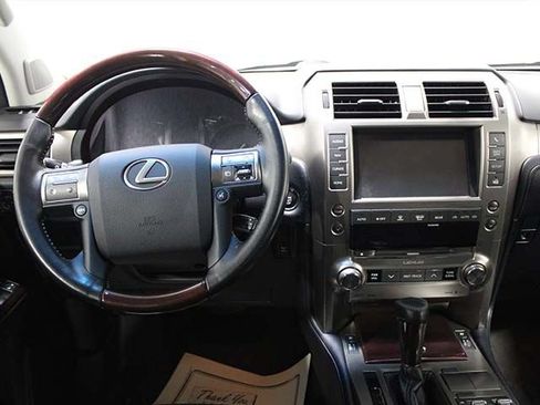 Used 2019 Lexus GX 460 Premium AWD/4WD image 13